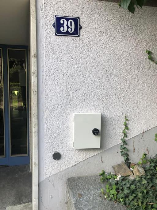 Bright 1 Bedroom Flat In The City Centre Zurich Bagian luar foto